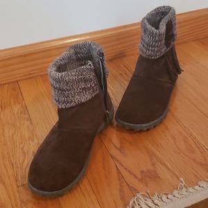 Khombu Womens ankle Suede boots